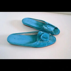 Patricia Green flats!